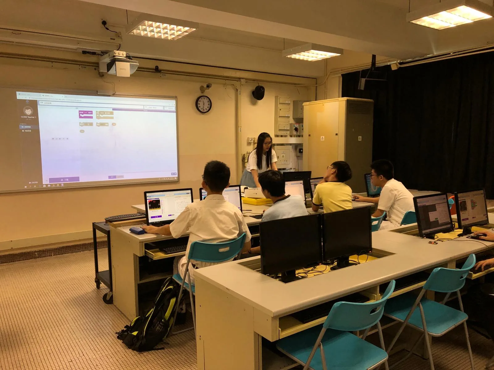 Student training in The Hong Kong Taoist Association Ching Chung Secondary School 2