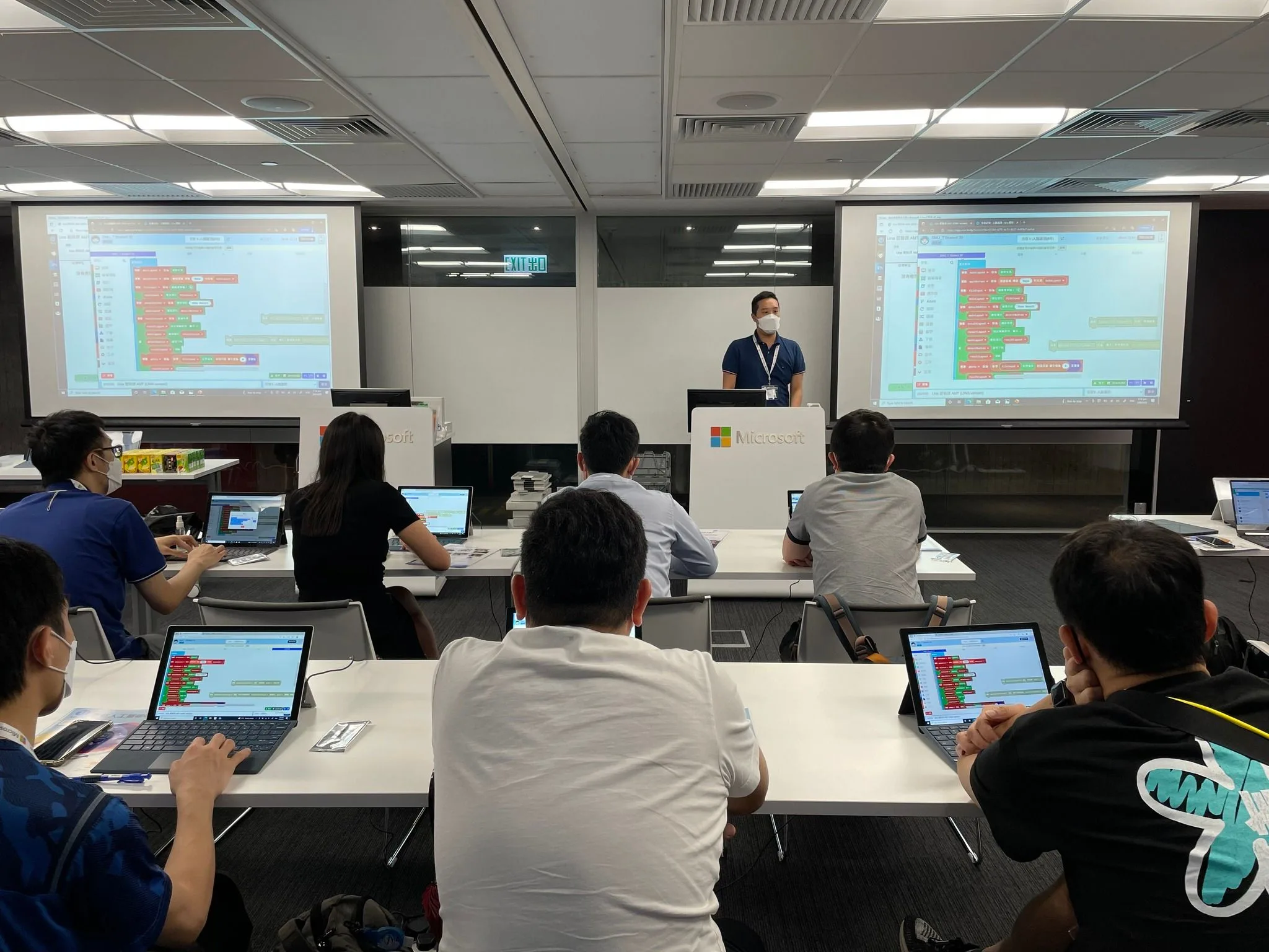 Micro:bit Free Virtual Classroom Trial x AI Workshop x Microsoft Field Trip Ended 2
